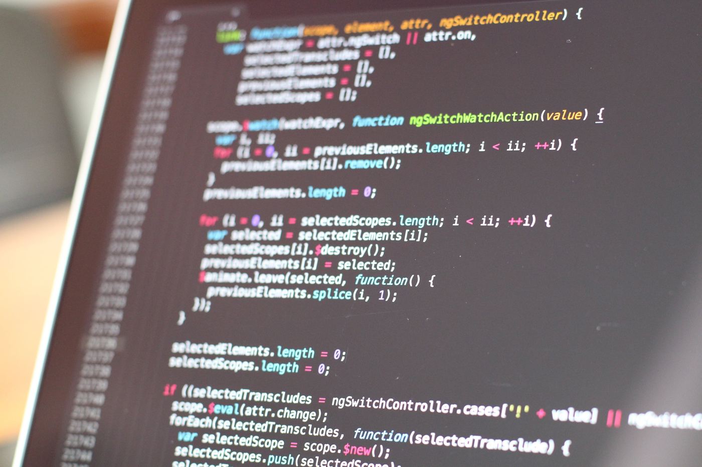 Écran d'ordinateur affichant du code